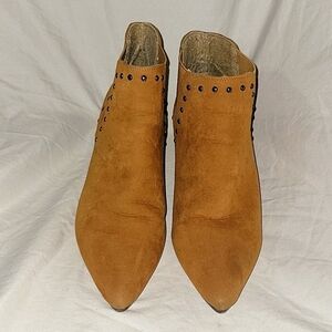SEVEN FOR ALL‎ MANKIND Pixie Ankle Studded Boot Leather Camel Sz 8 Bohemian chic